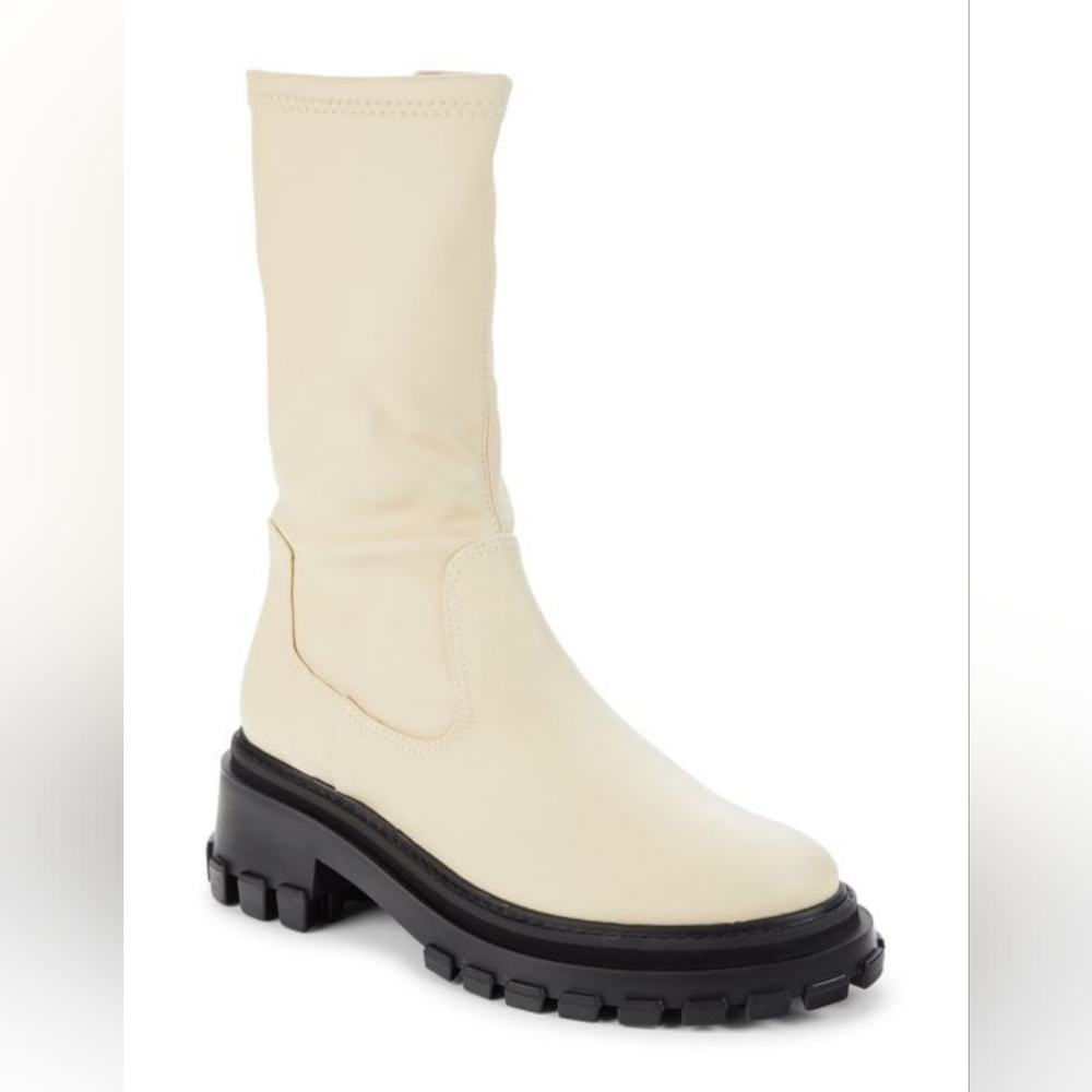 SCHUTZ Kendy Lag Sole Boots. Color Eggshell. Size 10.